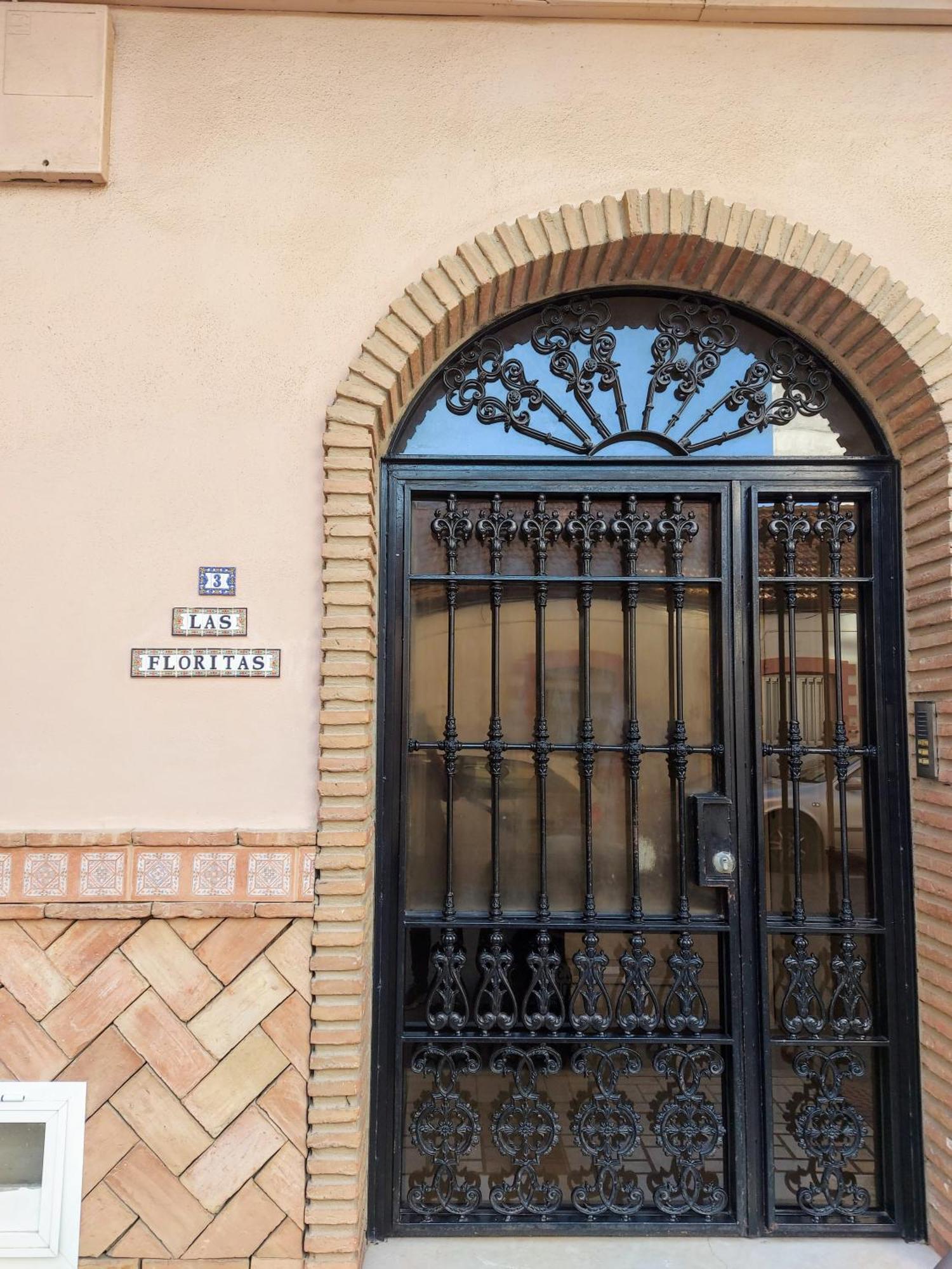 Apartamento Las Floritas マラガ エクステリア 写真